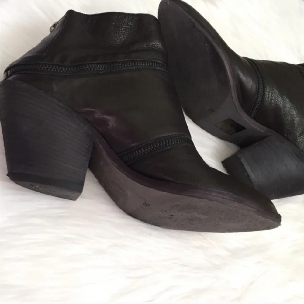 Designer LD Tuttle The Return Black Saks Fifth Avenue Leather Mule Boots size 6 - Picture 6 of 6